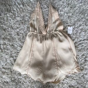 Forever 21 Crotchet Women’s Romper